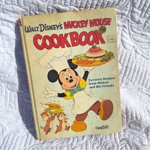 Walt Disney's Mickey Mouse Cookbook - Cream Cover